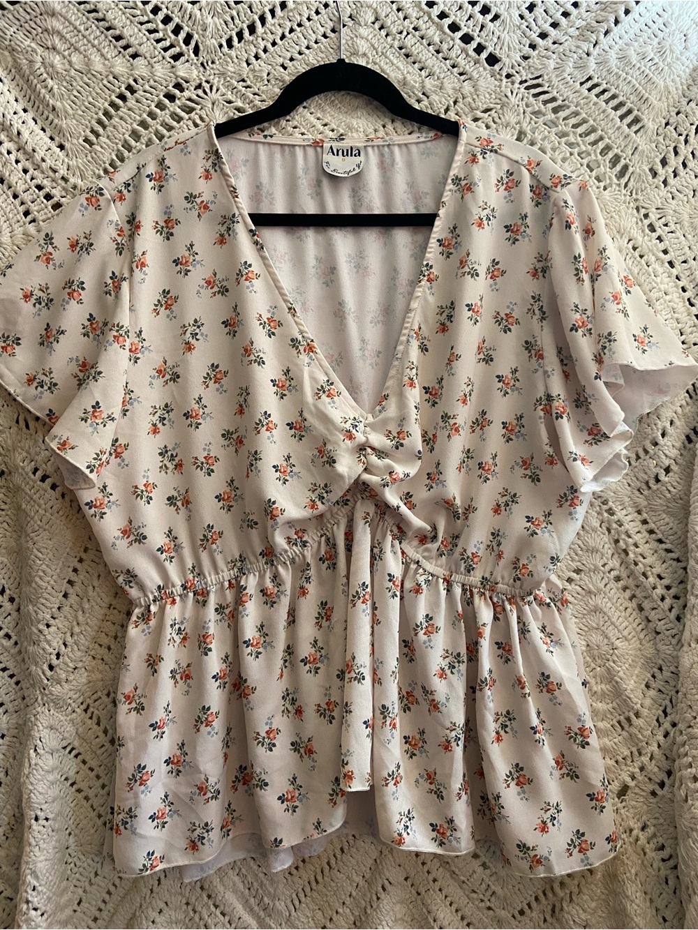 ARULA Cream Floral Tie-Front Peplum Blouse